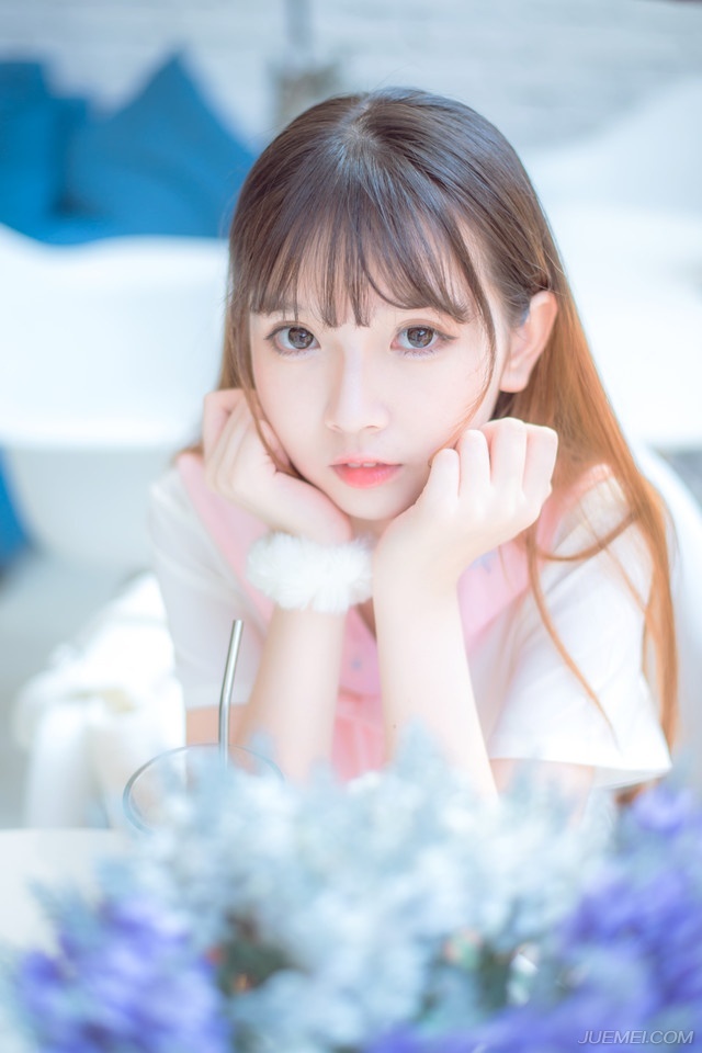 对孙权来说，这是最好的结局，哪怕在知道这件事情之后，孙权心中出现那一刹那的愧疚，因为他知道，周瑜其实不必自己去偷袭，他是江东大都督，有太多人愿意为他拼死效力，但他还是自己去了，也就是说，周瑜已经察觉到自己的情况，但为了江东大局，他并没有站出来对付孙权，而是将这份仇恨引向了荆州。